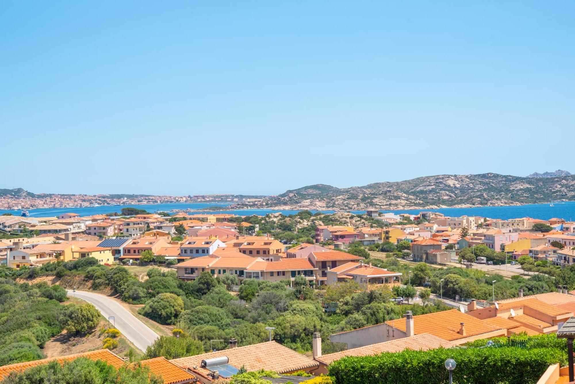 Flat Orizzonte Apartment Палау Екстериор снимка