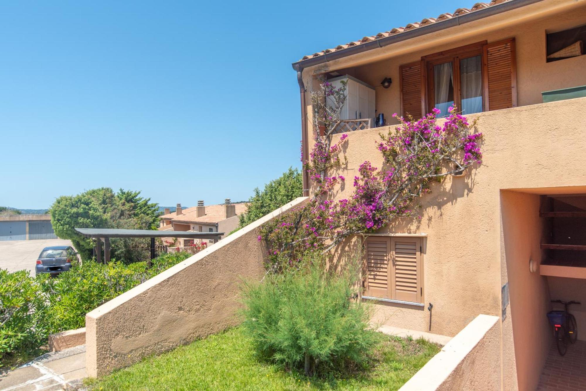 Flat Orizzonte Apartment Палау Екстериор снимка